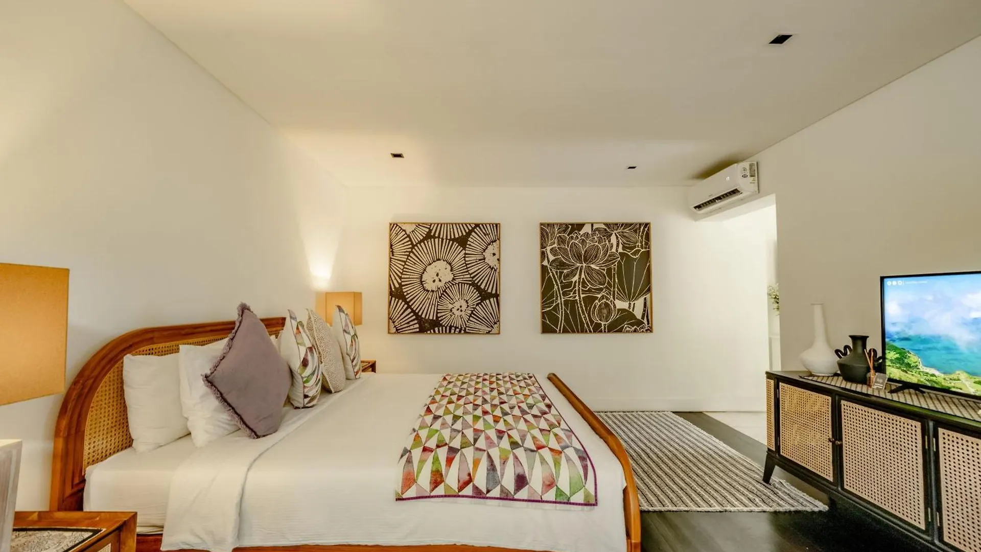 Martini Suite And Villa Kerobokan  Hotel