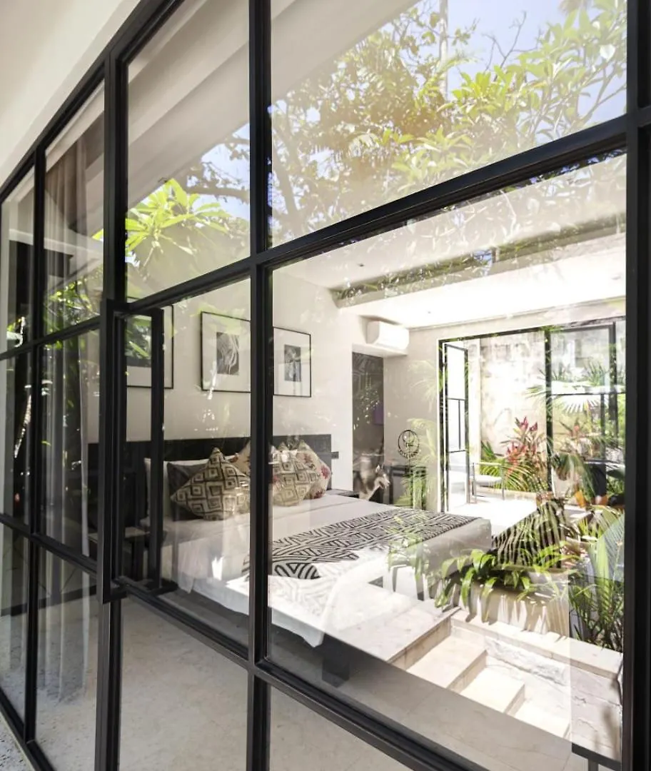 Hotel Martini Suite And Villa Kerobokan